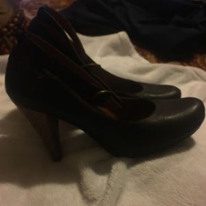 4 FOR $15 or 8 for $25 Mustang Shoes made in Spain